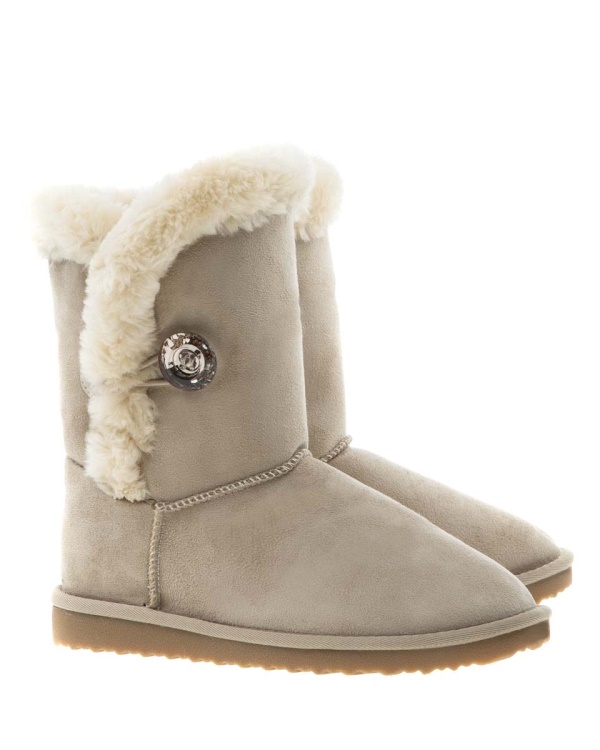 Surfarboots, Danielle