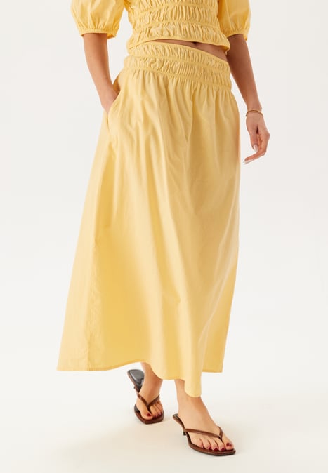 BUBBLEROOM Smock Waist Maxi Skirt