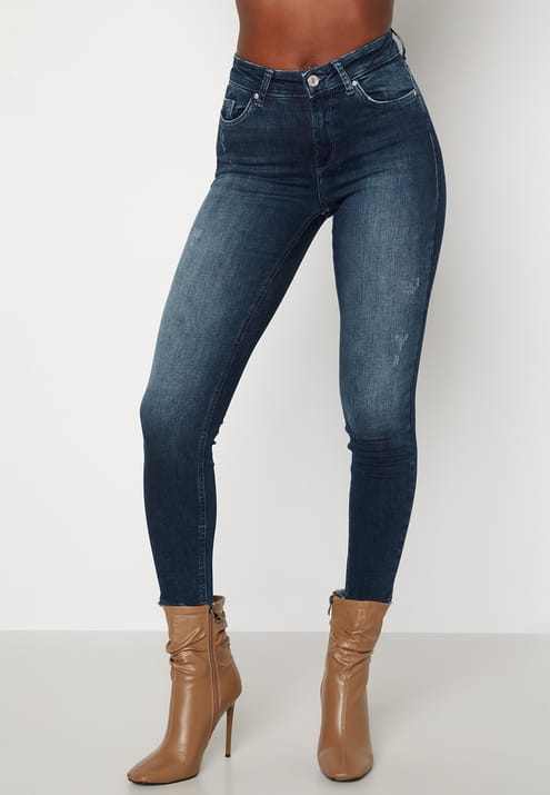 ONLY Blush Life Mid Ank Raw Jeans