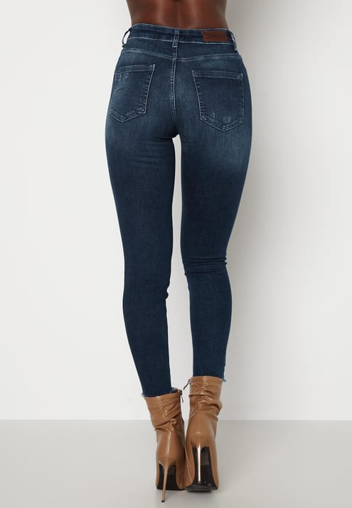 ONLY Blush Life Mid Ank Raw Jeans