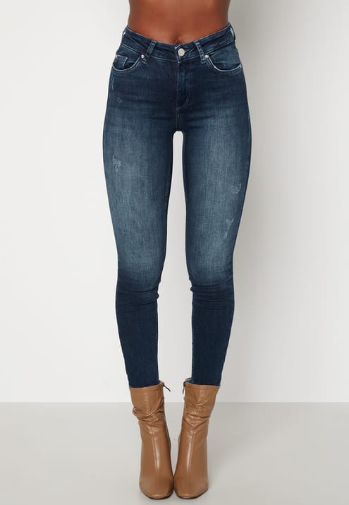 ONLY Blush Life Mid Ank Raw Jeans