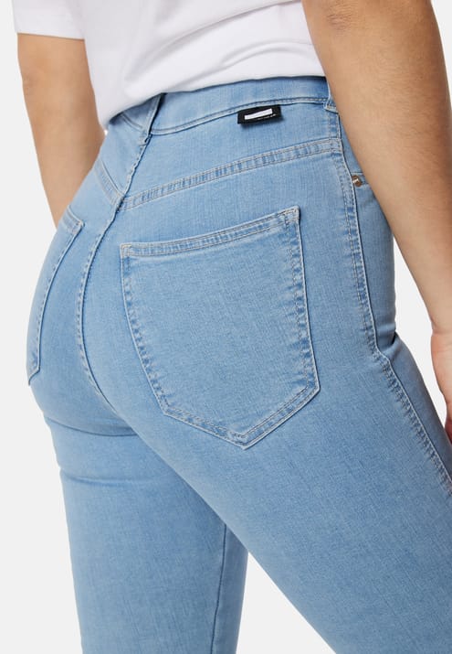 Dr. Denim Solitaire