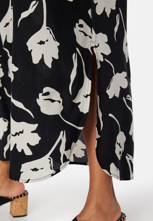 Happy Holly V-neck Raglan Viscose Dress