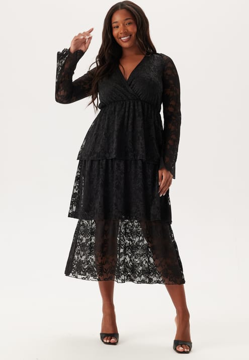 Happy Holly Lace Long Dress