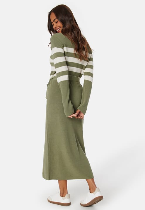 Happy Holly Striped O-neck  Knitted Dress