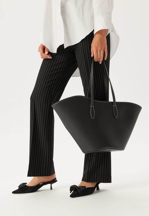 Liffner Tulip Shoulder Bag Medium