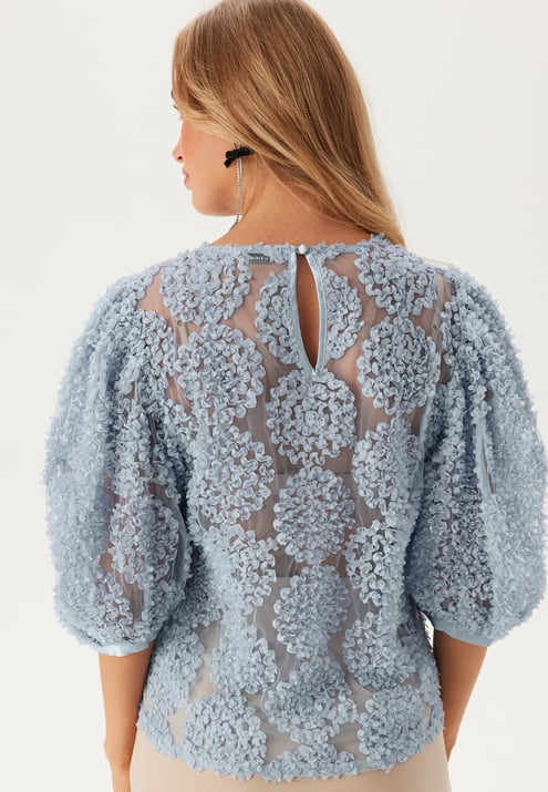 BUBBLEROOM 3D Flower Puff Sleeve Blouse