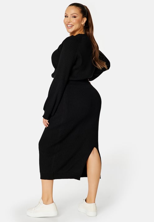 BUBBLEROOM Round Neck Rib Knitted Midi Dress