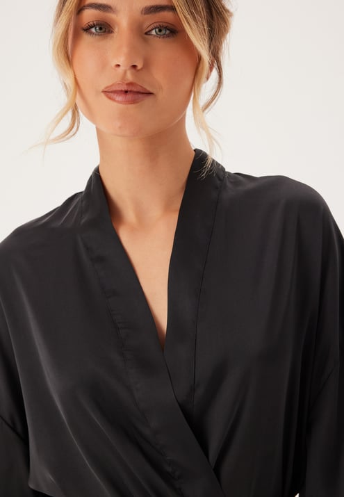 BUBBLEROOM Frill Robe 