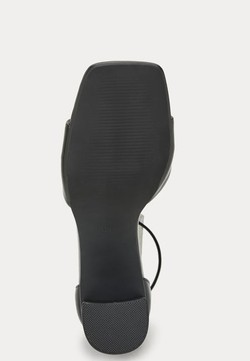 BUBBLEROOM Low Heel Sandal 