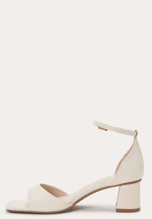BUBBLEROOM Low Heel Sandal 