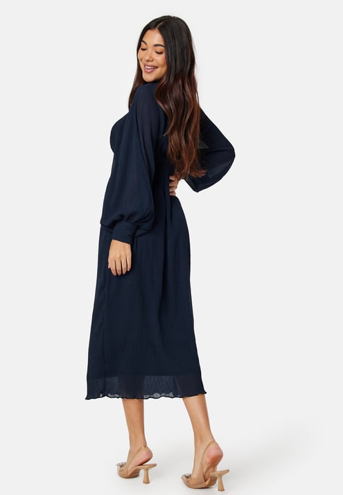 Bubbleroom Occasion Structured high neck midi dress