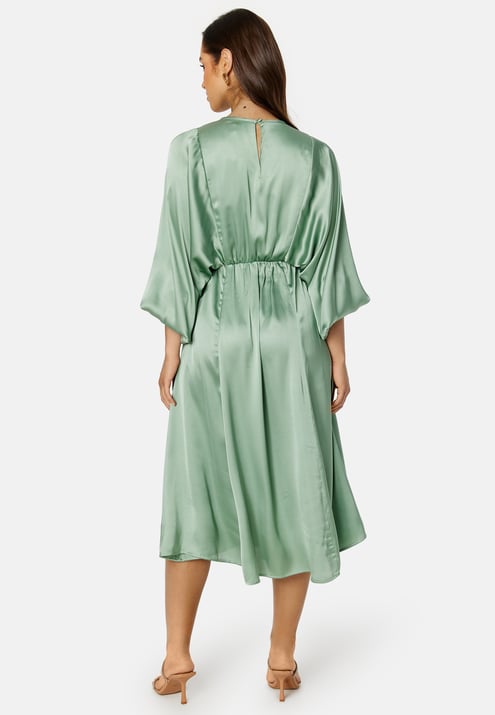 Bubbleroom Occasion Khrista Satin Dress