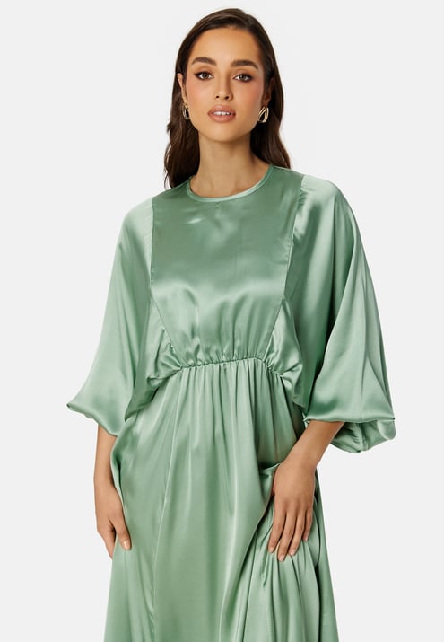 Bubbleroom Occasion Khrista Satin Dress