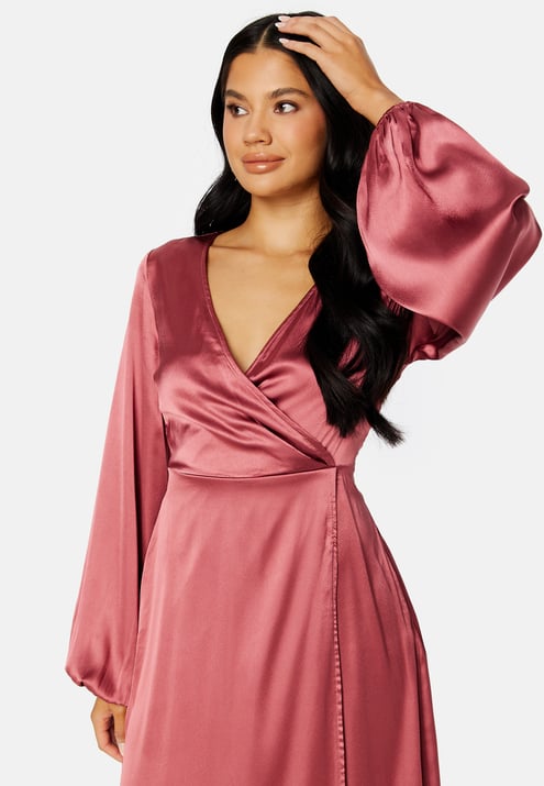 Bubbleroom Occasion Misha Satin Dress