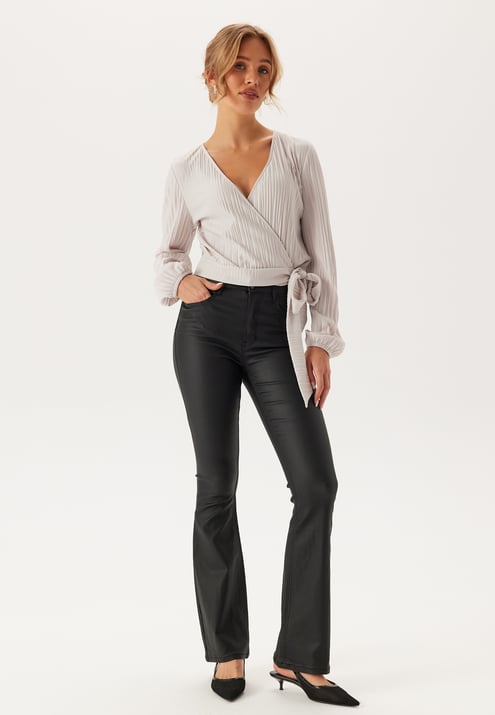 BUBBLEROOM Jolie Wrap Top