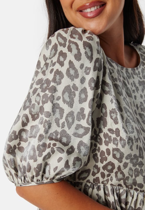 BUBBLEROOM Round Neck Puff Sleeve Blouse 