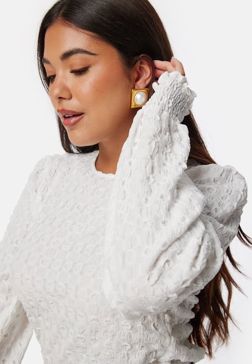 BUBBLEROOM Structure Puff Sleeve Top