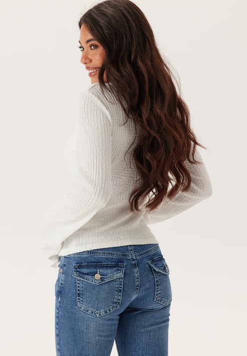 BUBBLEROOM Structured V-Neck Top