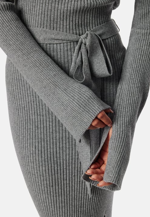 BUBBLEROOM Slit Knitted Midi Dress