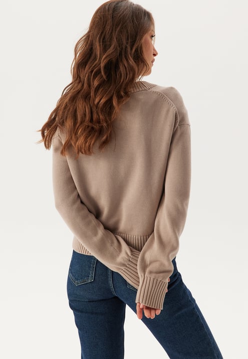 Calvin Klein Jeans Ck Embro Badge V-neck Sweater