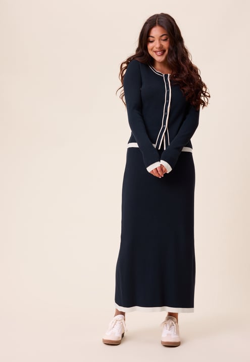 Happy Holly Contrast Knitted Cardigan