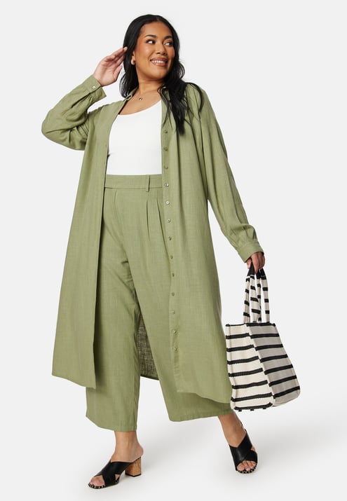 Happy Holly Linen Shirt Dress