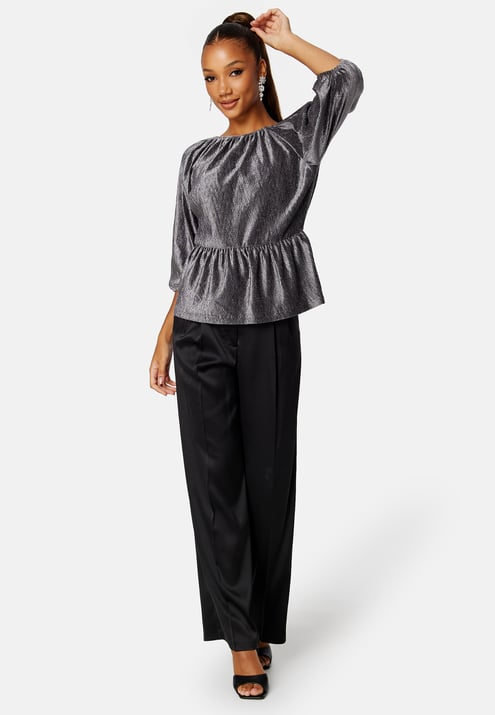 Happy Holly Perline puff sleeve top