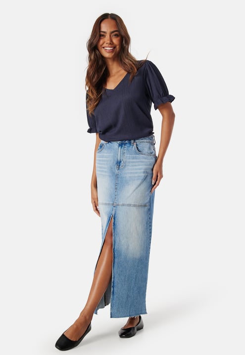 Happy Holly Puff Sleeve V-neck Top