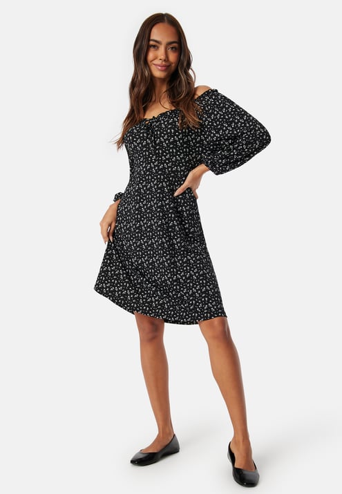 Happy Holly Soft Puff Sleeve Dress