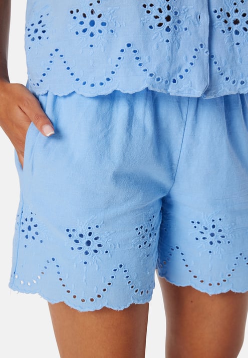 Pieces Pcalmina Embroidery Shorts