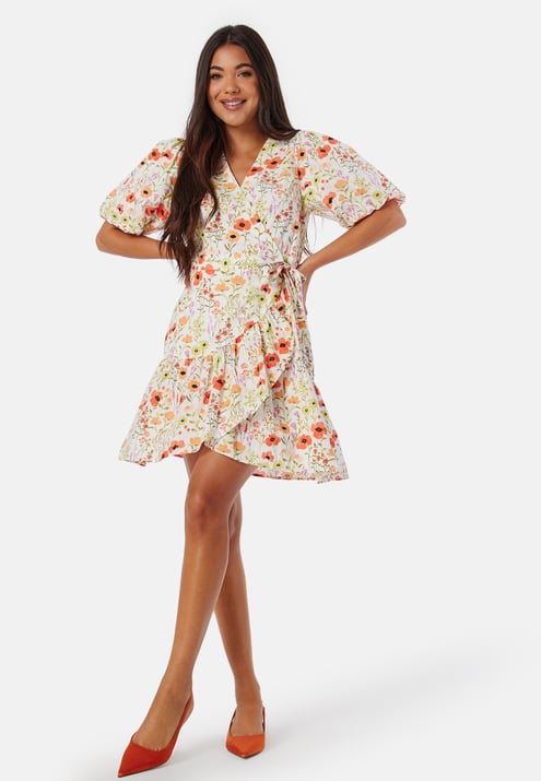 YAS Yasfield 2/4 wrap dress