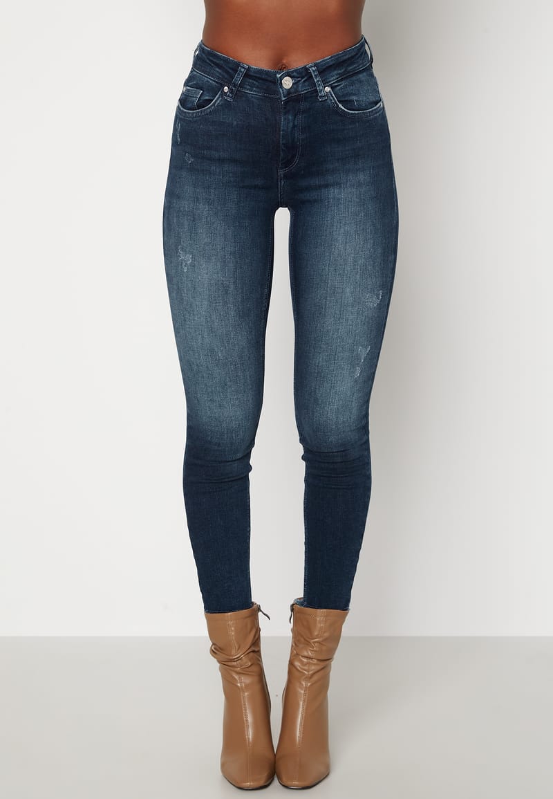 ONLY Blush Life Mid Ank Raw Jeans
