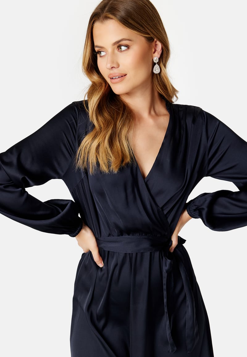 BUBBLEROOM Gisele Satin Midi Dress