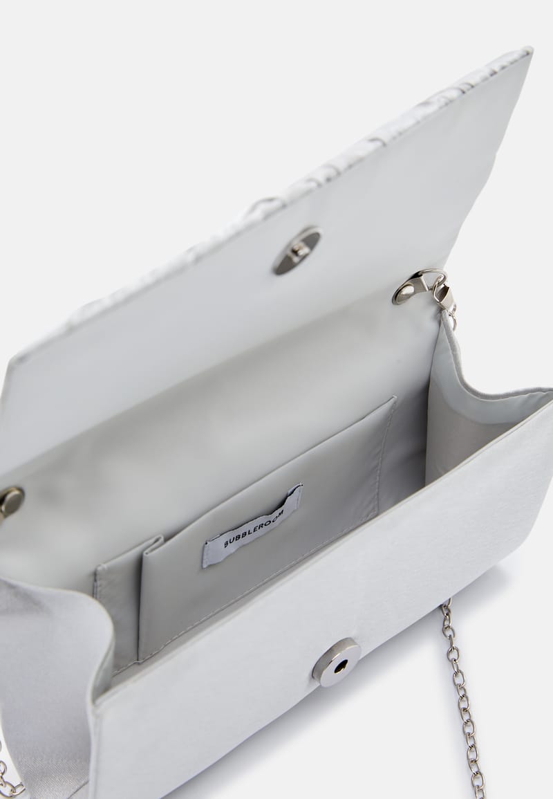 BUBBLEROOM Knot Clutch