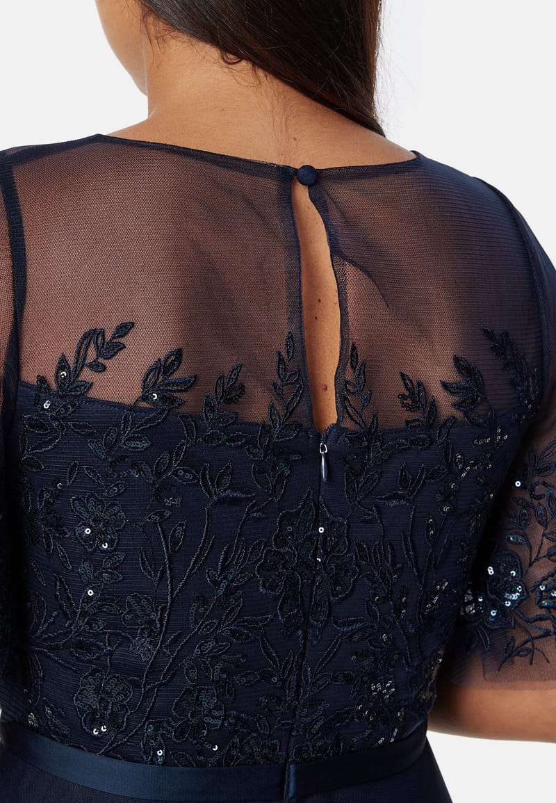 Bubbleroom Occasion Embroidered Mesh Midi Dress