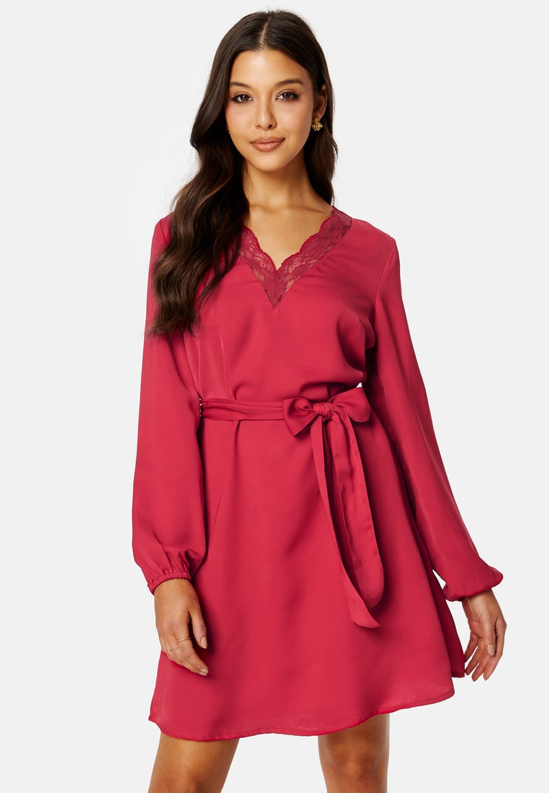 BUBBLEROOM Vallie lace dress