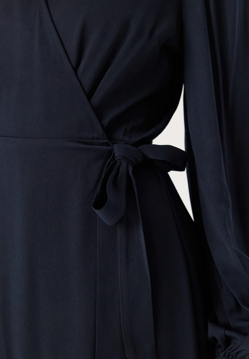 BUBBLEROOM Wrap Dress
