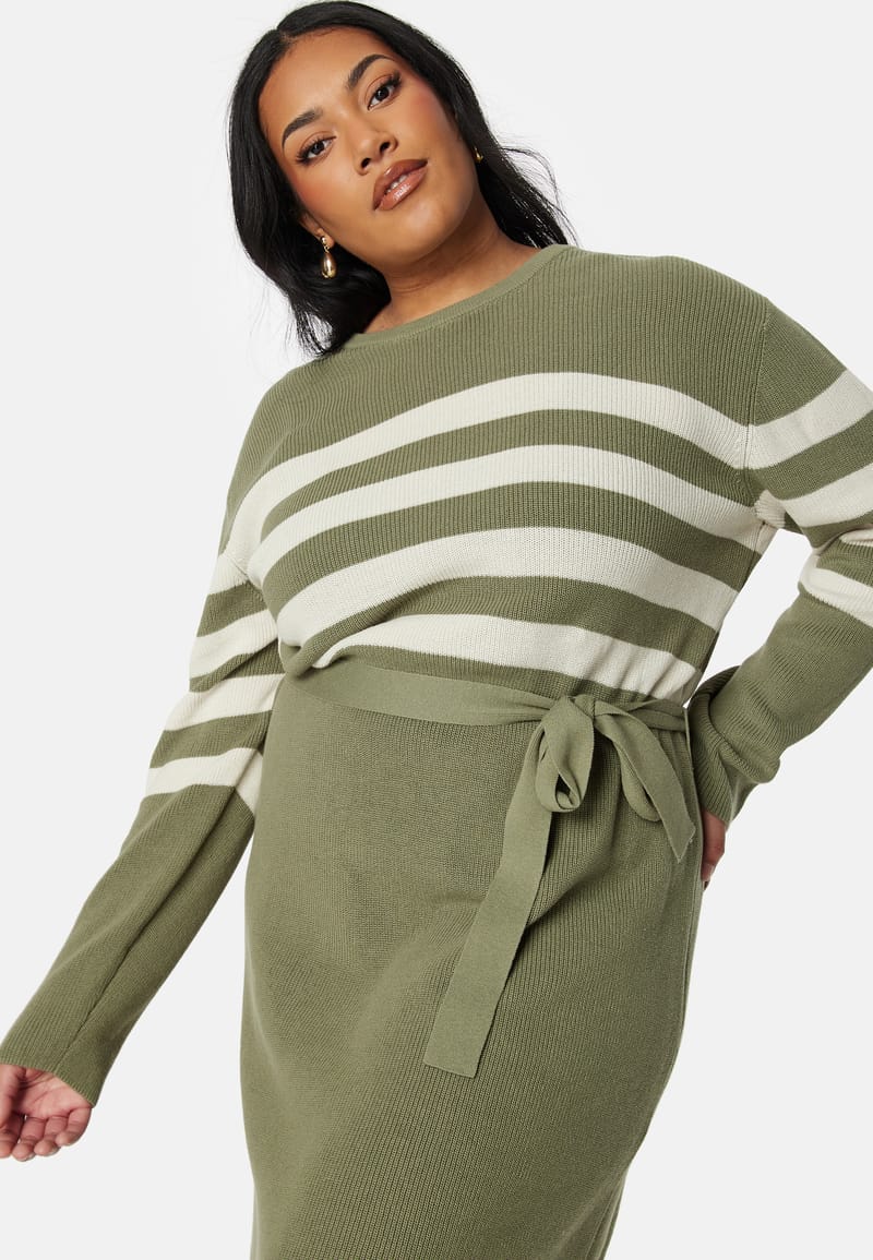 Happy Holly Striped O-neck  Knitted Dress