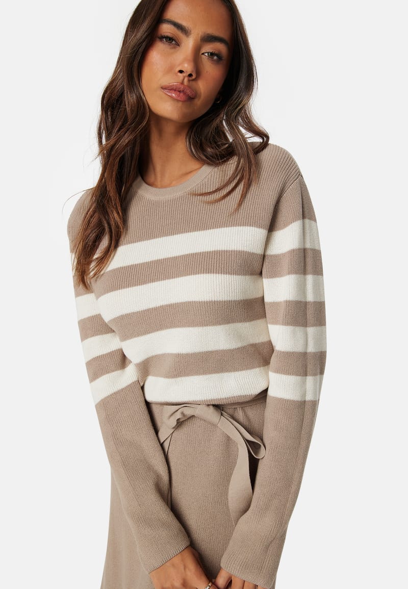 Happy Holly Striped O-neck  Knitted Dress