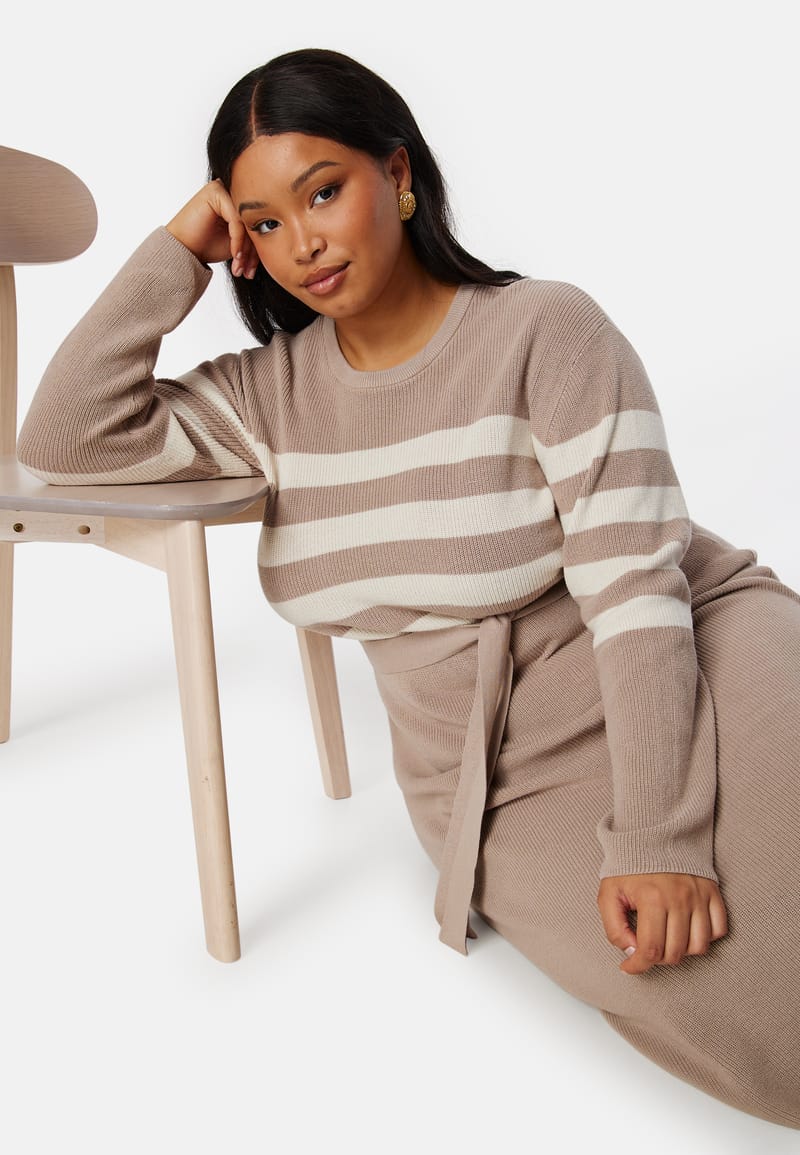 Happy Holly Striped O-neck  Knitted Dress