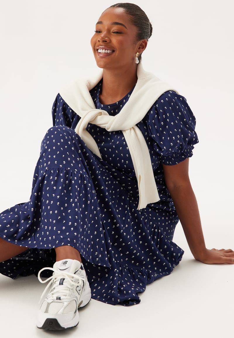 Happy Holly Puff Sleeve Viscose Midi Dress