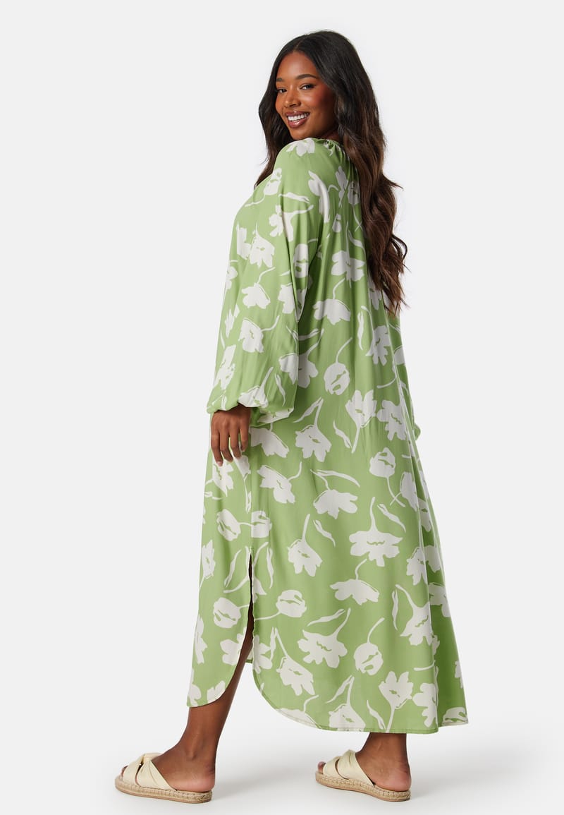 Happy Holly V-neck Raglan Viscose Dress