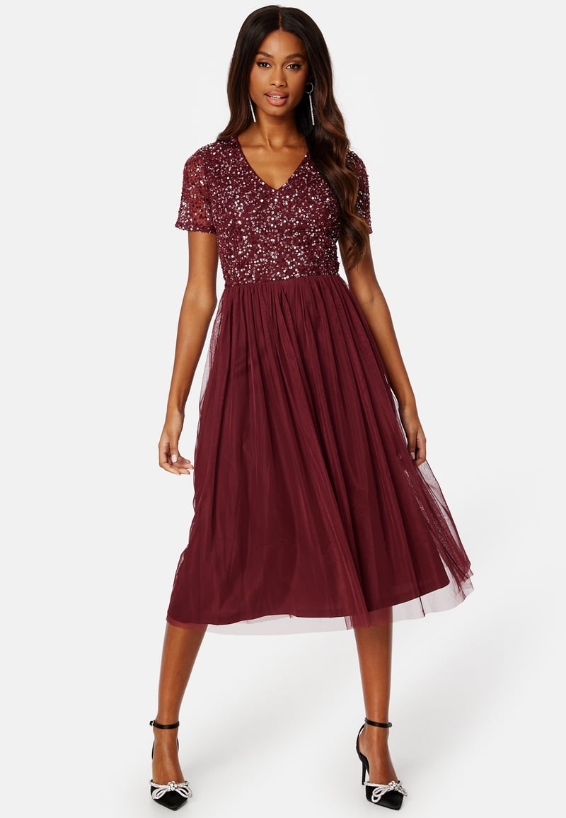 AngelEye Short Sleeve Sequin Embellished Midi Dress