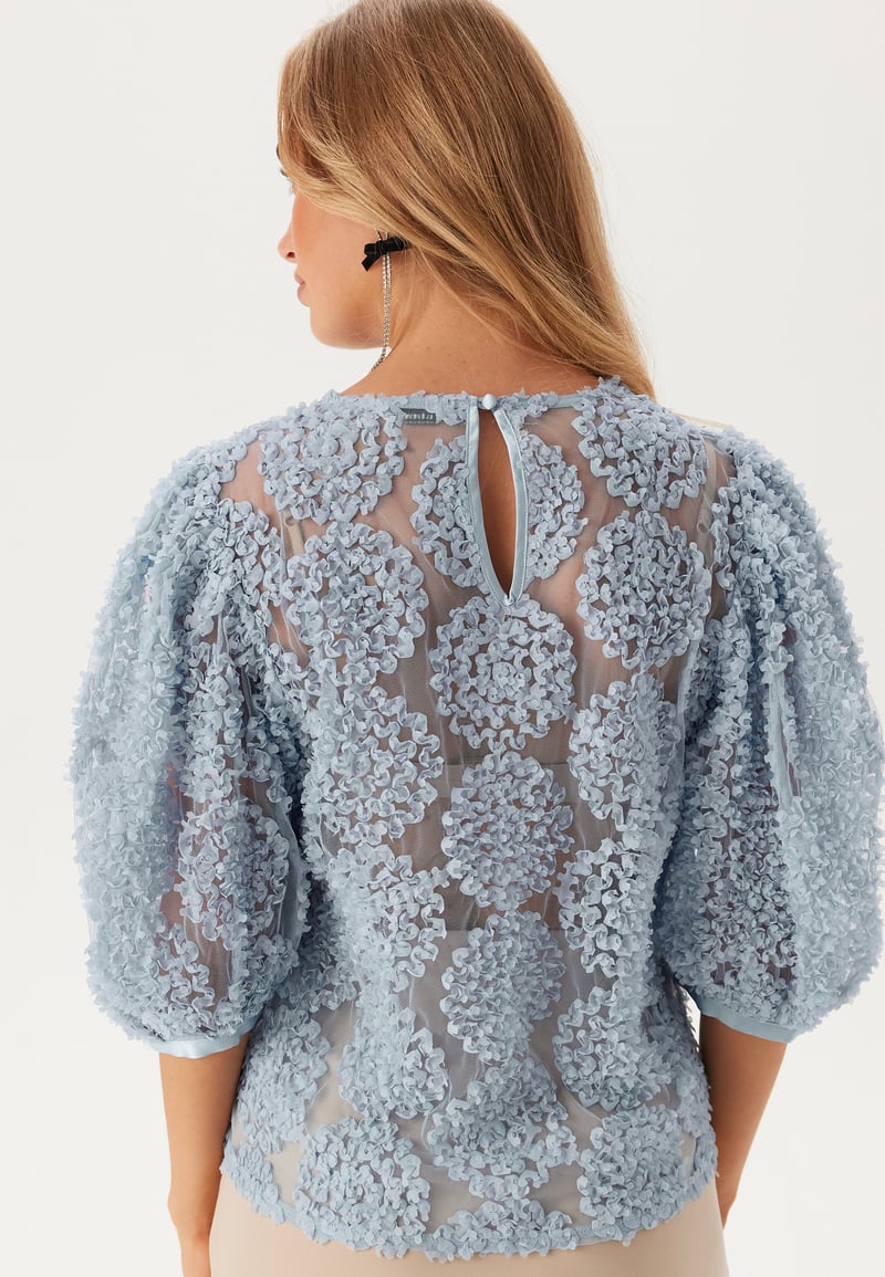 BUBBLEROOM 3D Flower Puff Sleeve Blouse