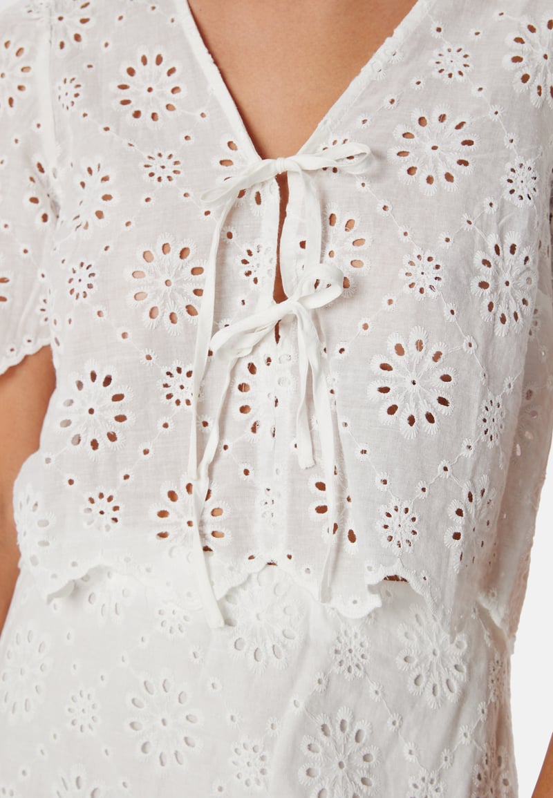 BUBBLEROOM Broderie Anglaise Blouse