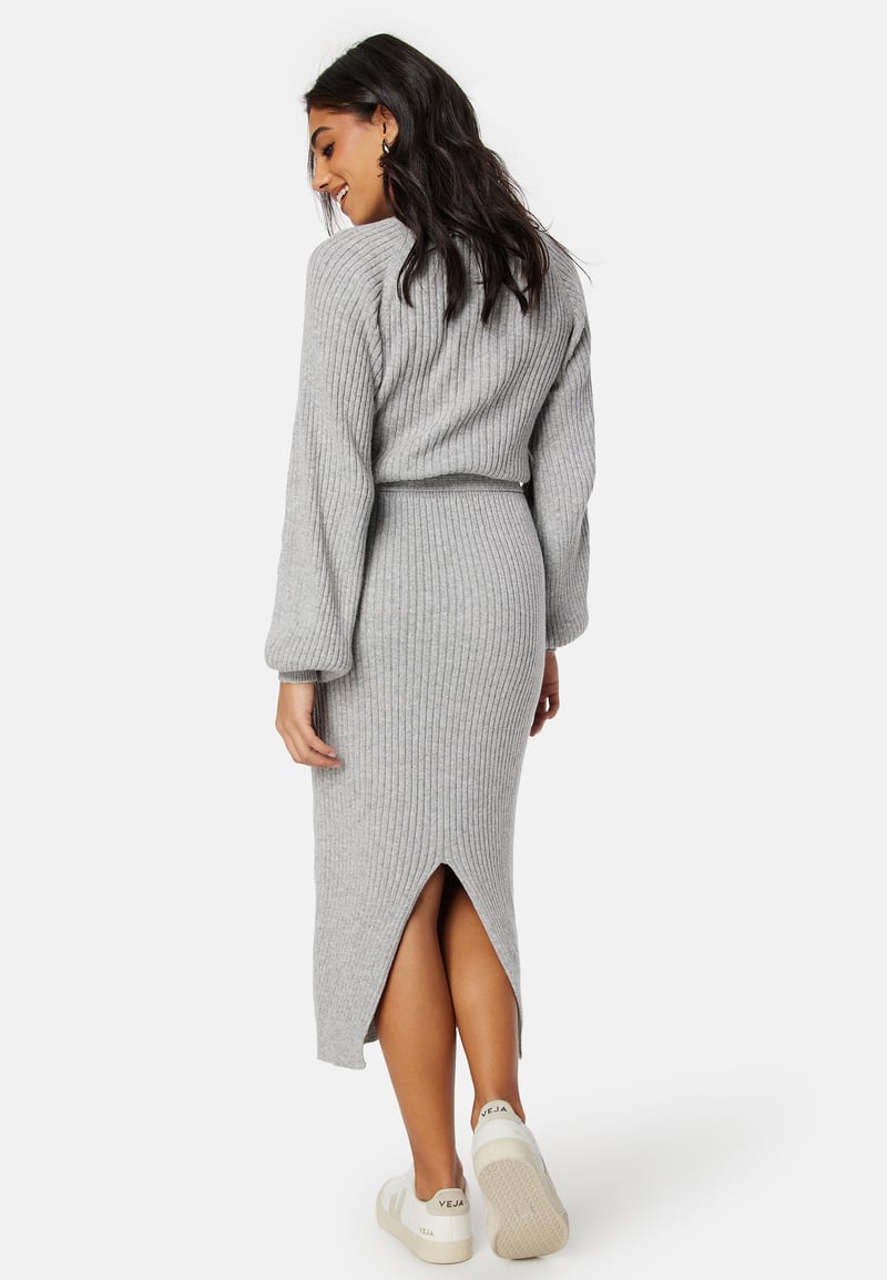 BUBBLEROOM Round Neck Rib Knitted Midi Dress 