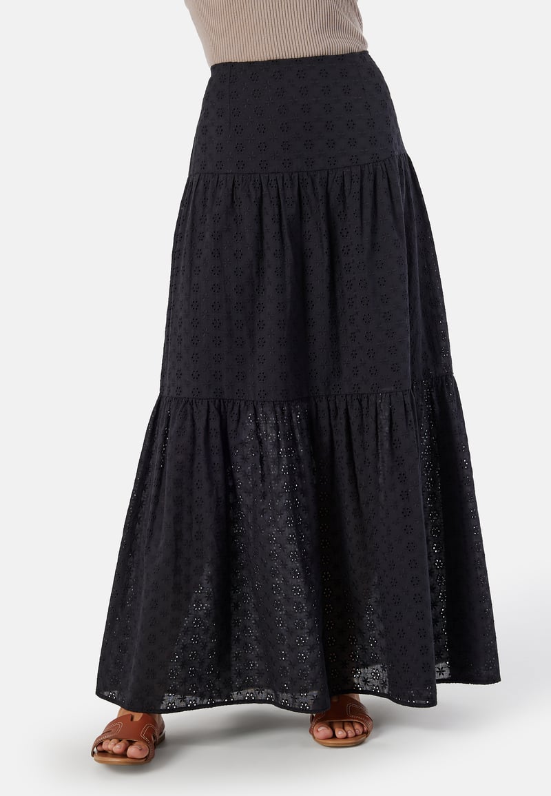BUBBLEROOM Broderie Anglaise Maxi Skirt