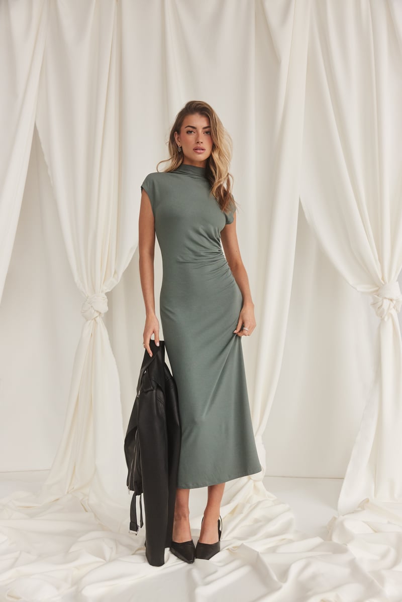 BUBBLEROOM Drapy Cap Sleeve Dress