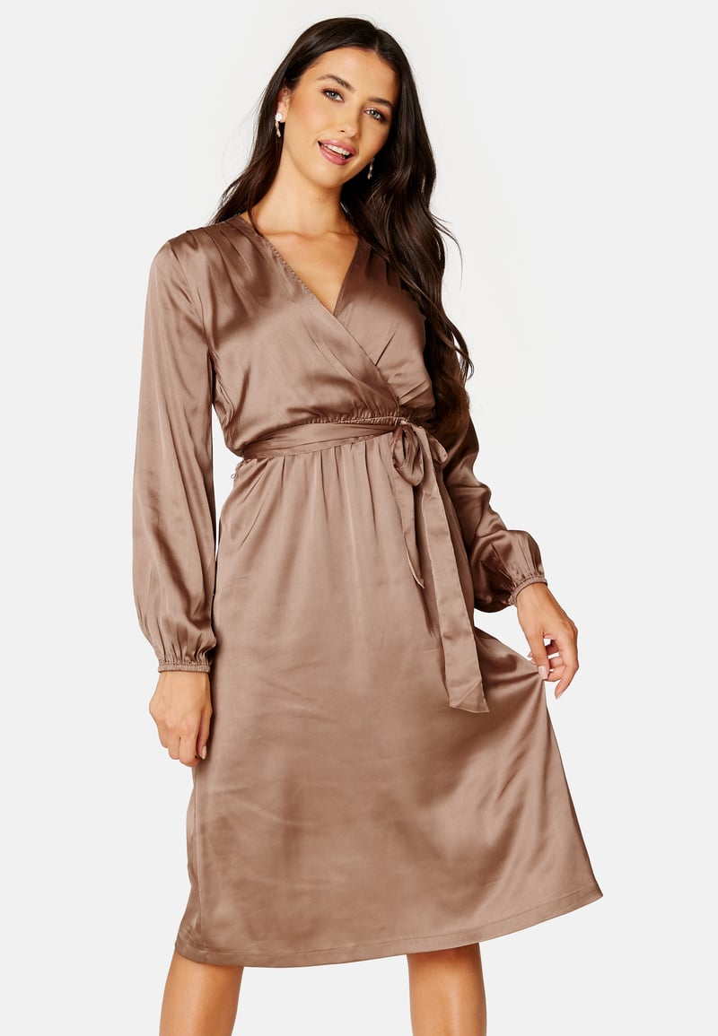 BUBBLEROOM Gisele Satin Midi Dress